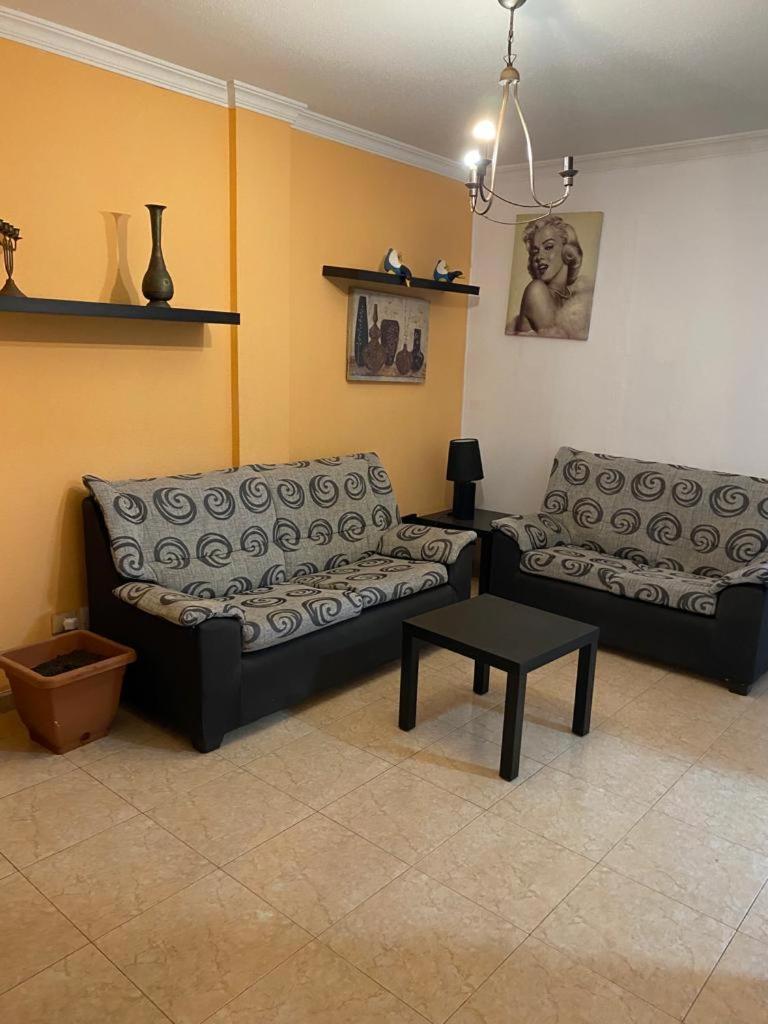 Habitación Sol en Apartmento Compartido Vecindario  Exterior foto